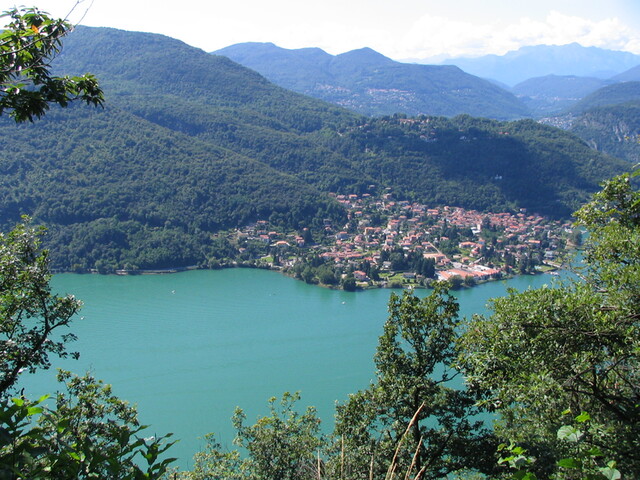 foto di Brusimpiano Brusimpiano
