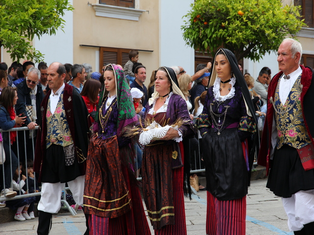 foto di Elmas Elmas