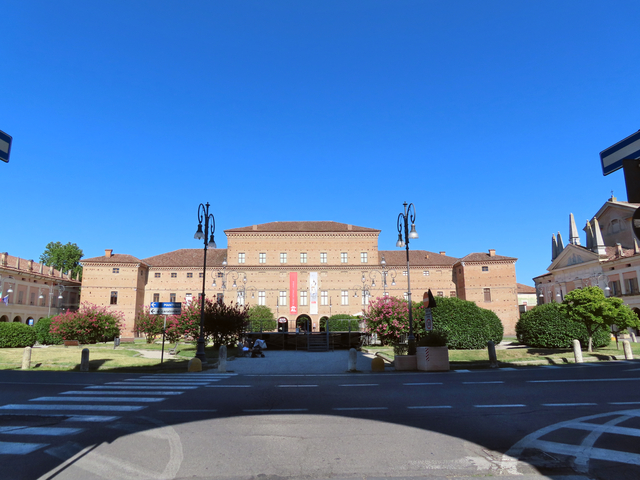 foto di Gualtieri Gualtieri