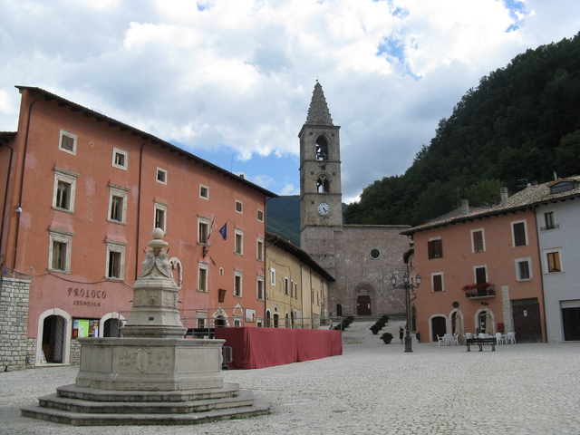 foto di Leonessa Leonessa