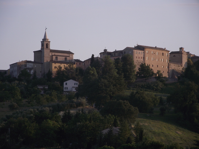 foto di Monte Roberto Monte Roberto