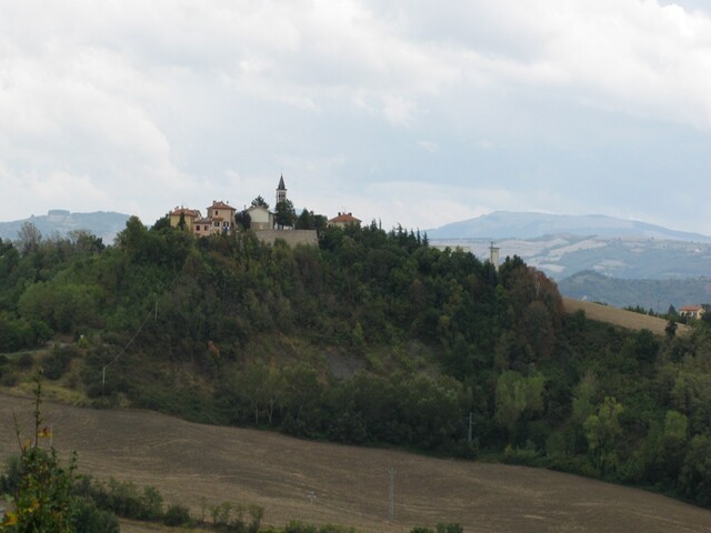 Montecalvo in Foglia