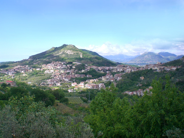 foto di Montecorvino Rovella Montecorvino Rovella