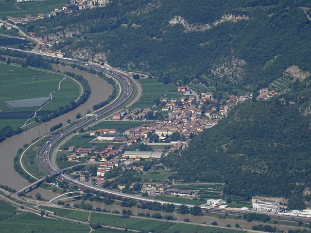 foto di Nomi Nomi