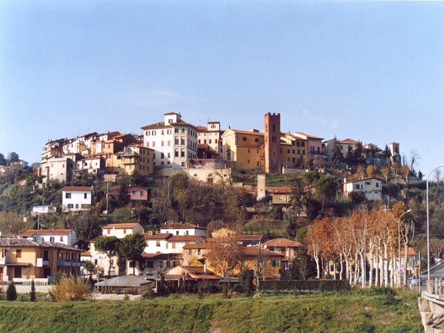 foto di Santa Maria a Monte Santa Maria a Monte