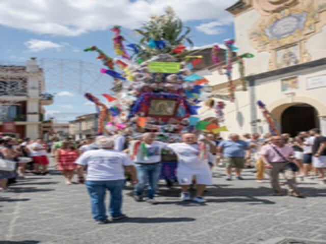 foto di Santa Maria a Vico Santa Maria a Vico