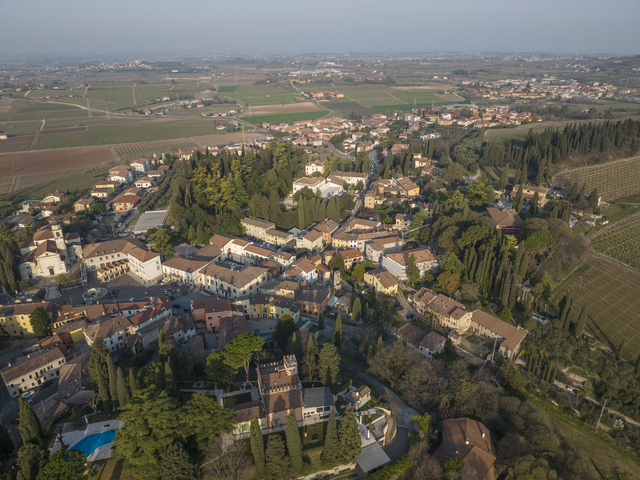 foto di Sona Sona