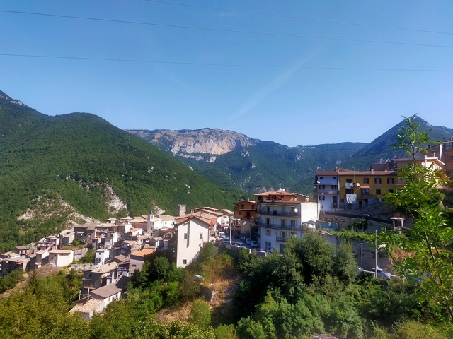foto di Vallepietra Vallepietra