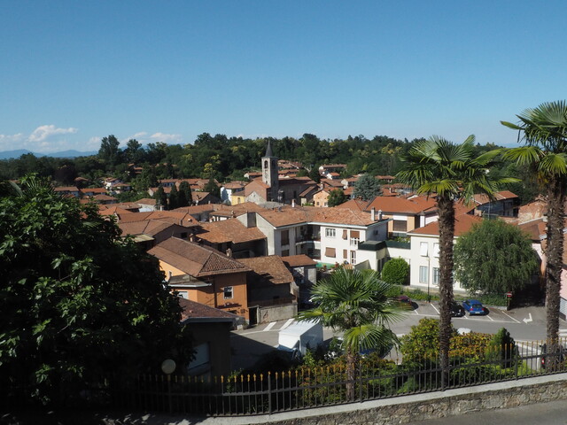 foto di Varallo Pombia Varallo Pombia